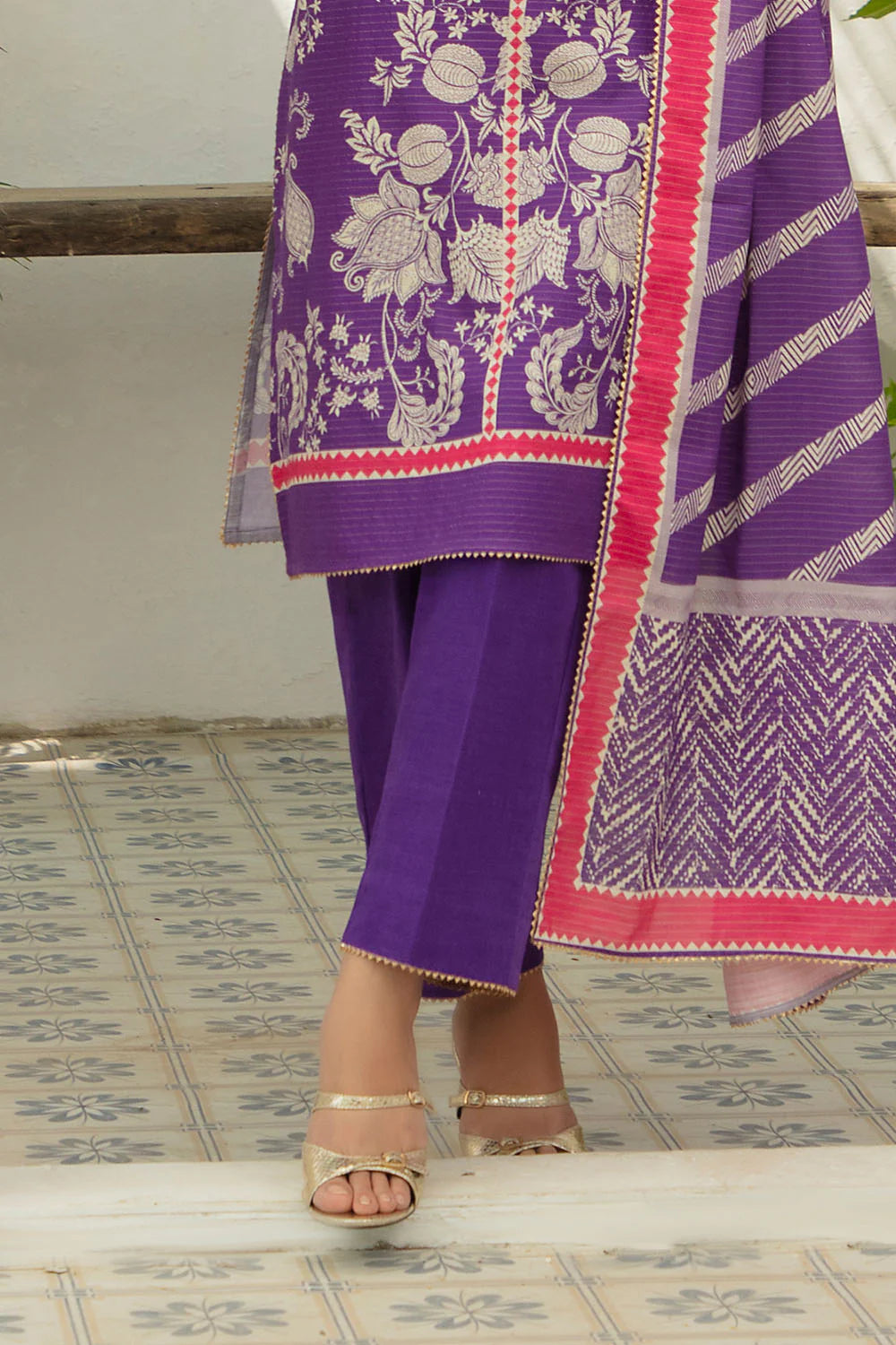 3 Piece Printed Stripe Khaddar Suit